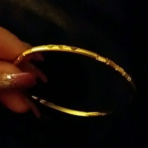 Appraisal coming soon bangle city gold stamped